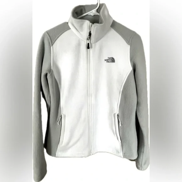 The North Face fleece Full zip Jacket- has side pockets with zippers! Small - Picture 1 of 10